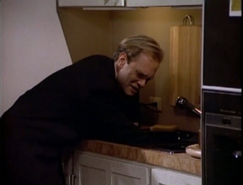 Team-Up Review: Frasier “Daphne’s Room” and “The Club”
