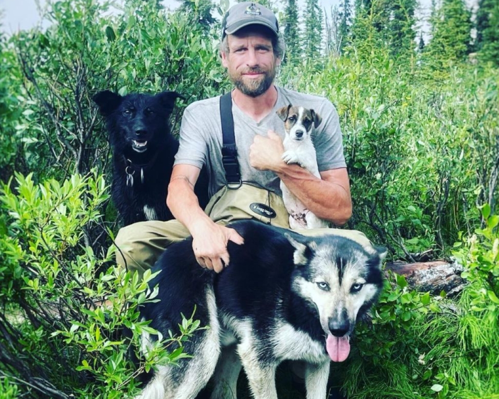 Jessie Holmes with his dogs
