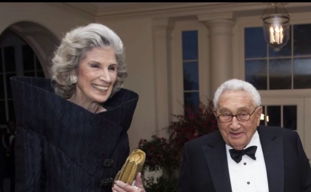 Nancy Kissinger and her husband Henry Kissinger at his 100th birthday.
