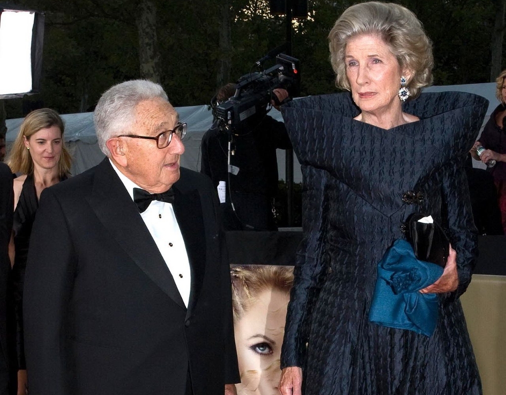 Nancy and Henry Kissinger at Metropolitan opera opening at 2008