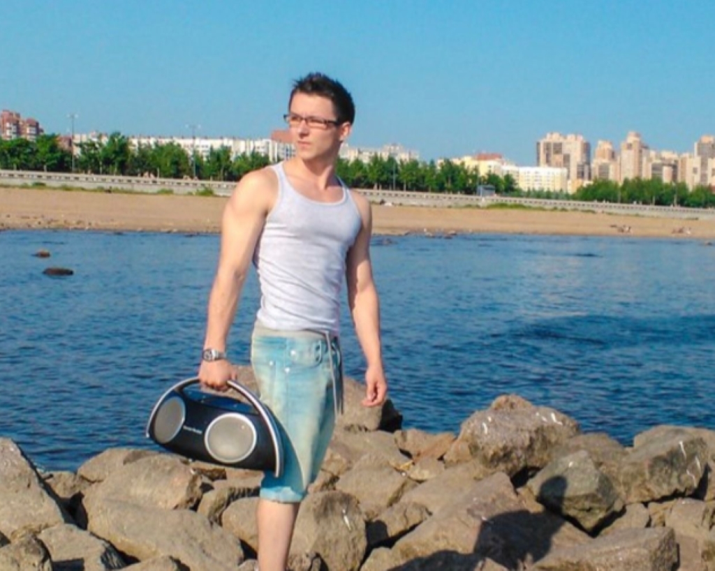 Pavel Kashin near a sea
