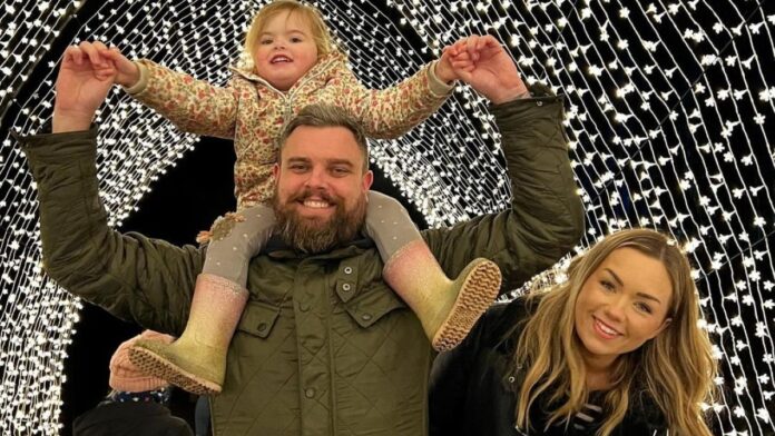 TikTok stars Dan And Lucy captured along with their daughter.