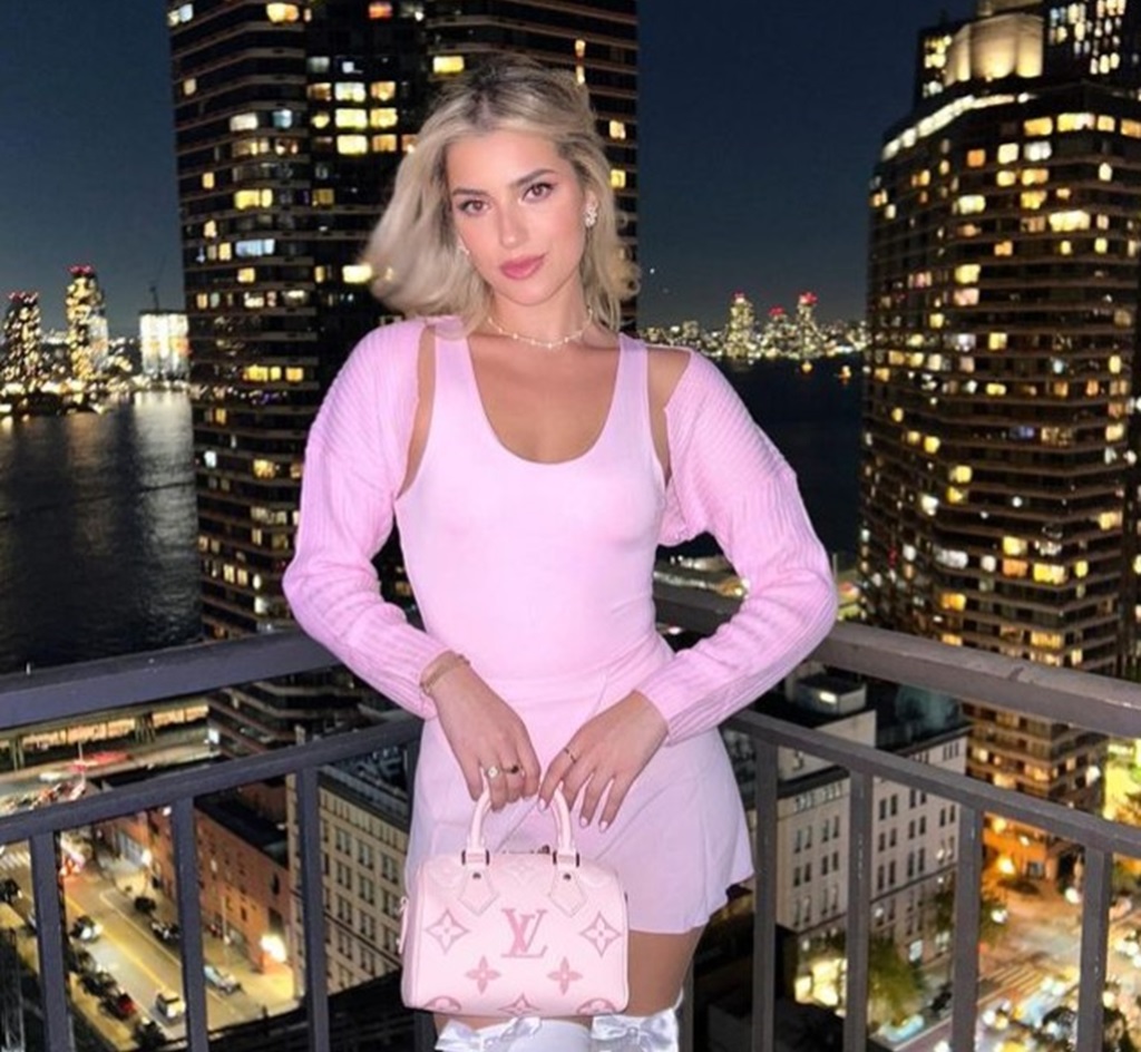 Debra Lea in pink color dress