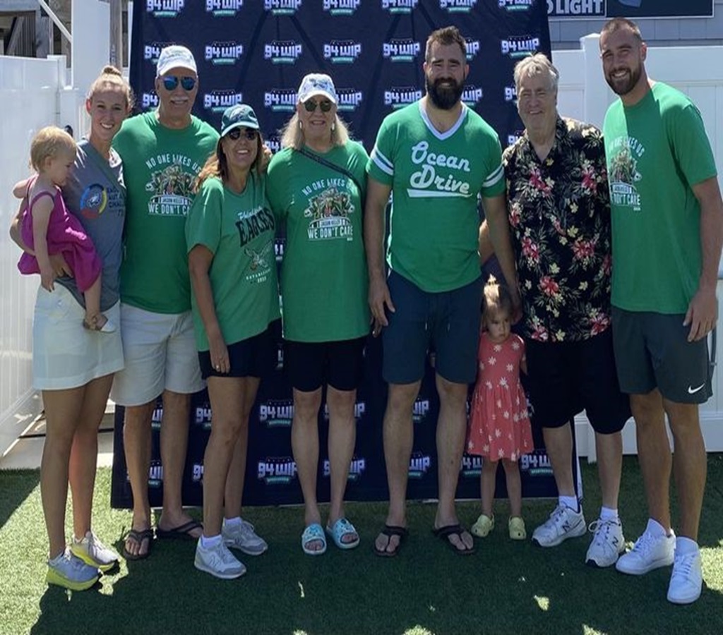 Donna Kelce with her family members